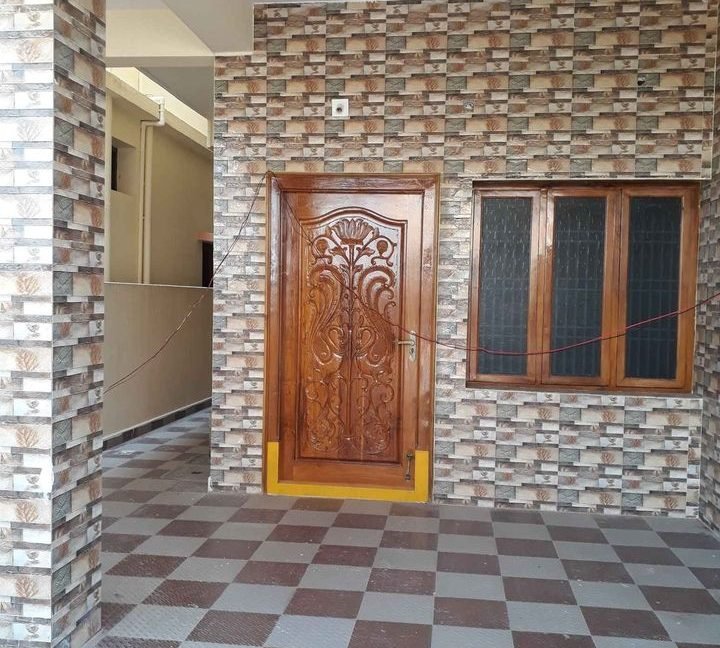 ground floor main door